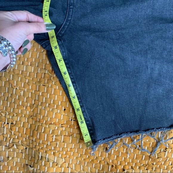 BDG Urban Outfitters Men’s Black Jean Cut Off Shorts SZ 38 - Picture 8 of 12